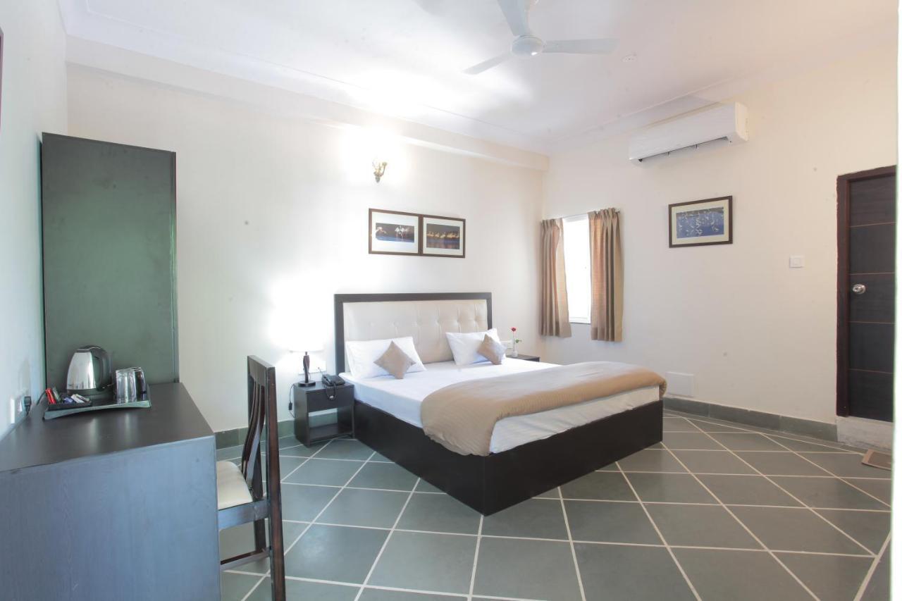 Mimosa Udaipur Bed & Breakfast Exterior photo