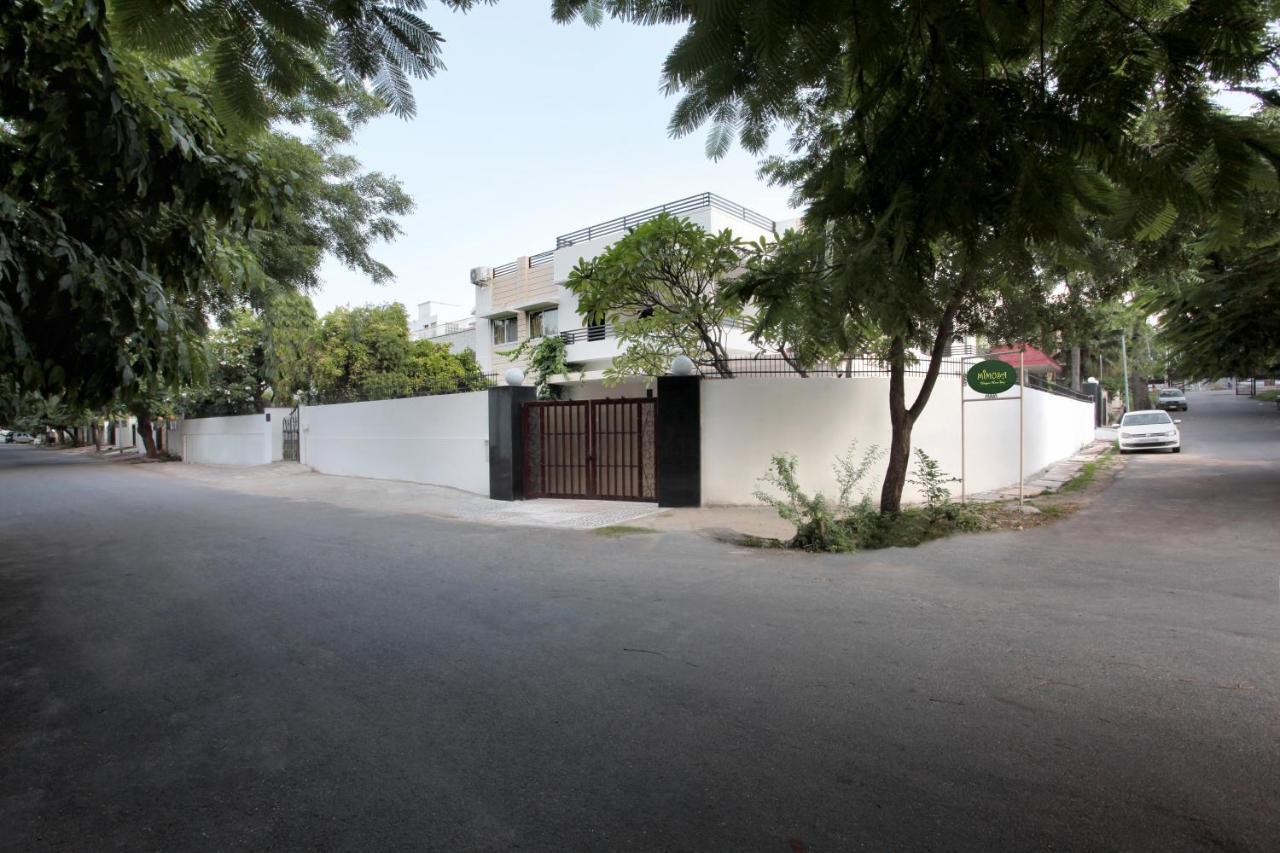 Mimosa Udaipur Bed & Breakfast Exterior photo